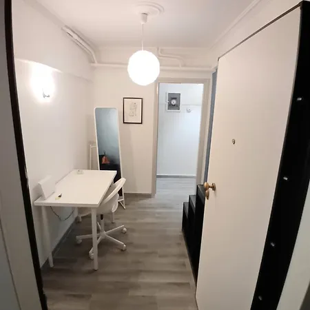 Homestay Vestige Basement Athens