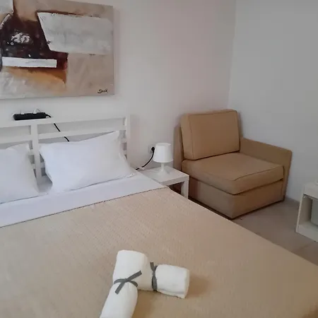 Vestige Basement Homestay Athens